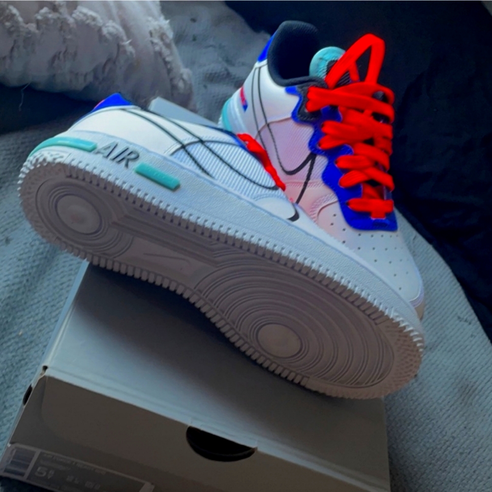 Nike Air Force 1 react (GS) - Picture 2 of 4
